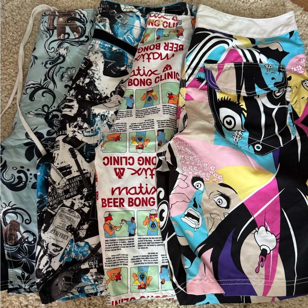 Bundle of 4 men’s board shorts